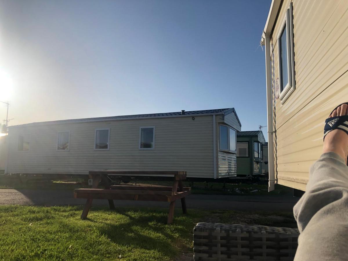 Towyn Six Berth En Suite Caravan Rhyl Exteriör bild